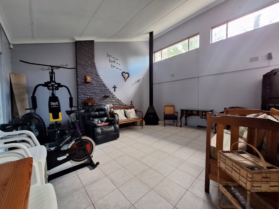 4 Bedroom Property for Sale in Rhodesdene Northern Cape